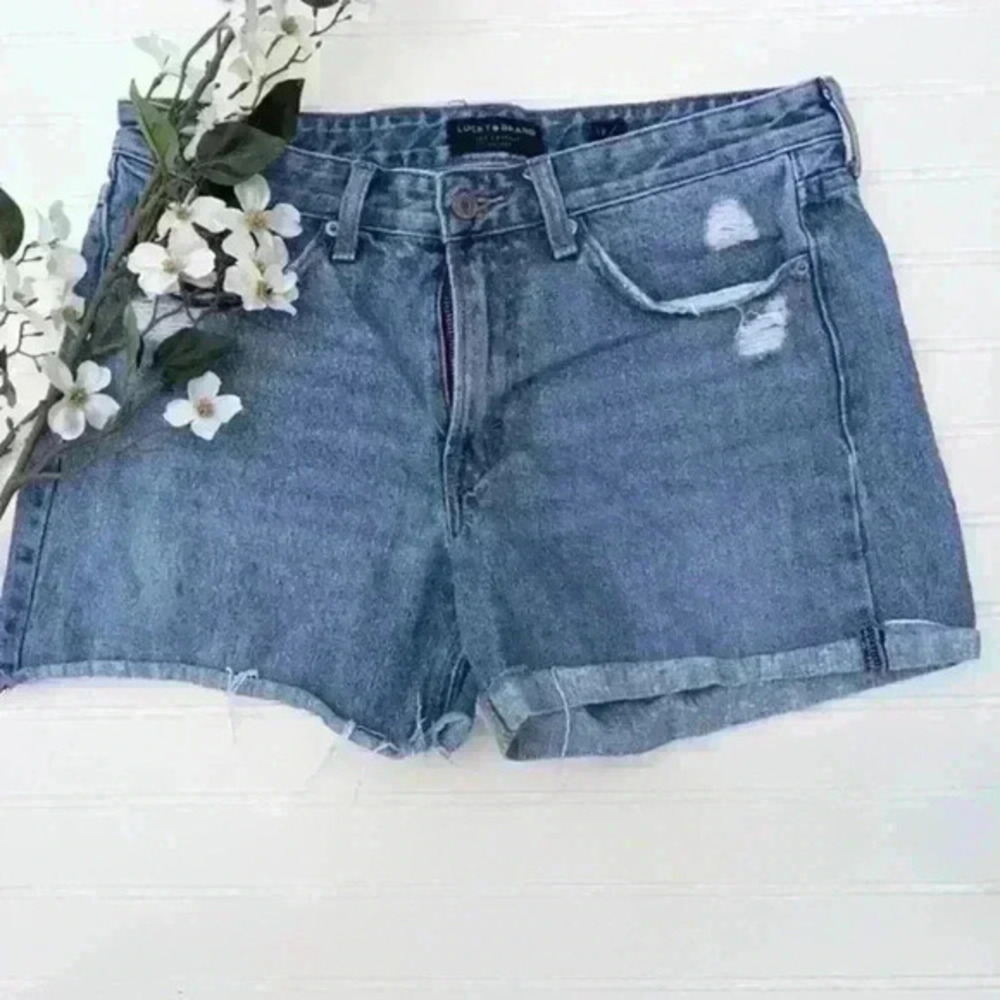 Lucky Brand Medium Wash High Rise Distressed Boyfriend Short